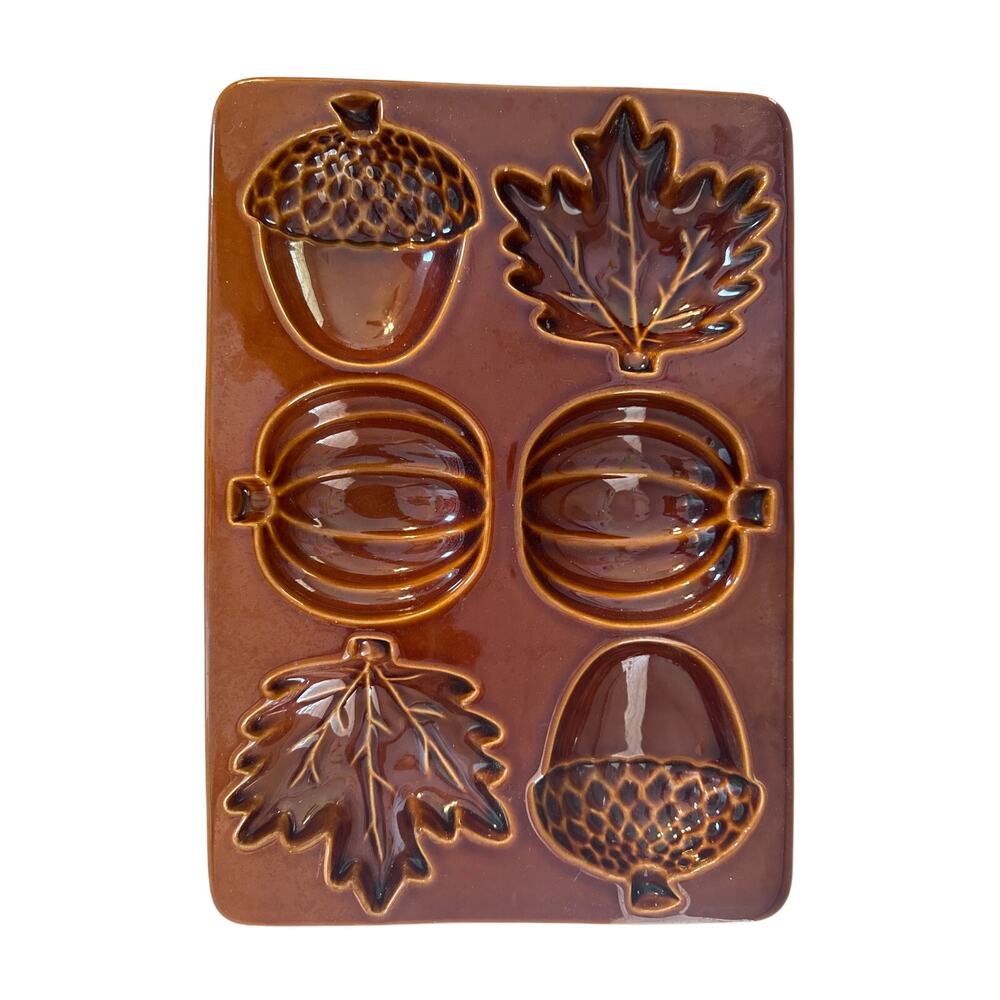 Crate & Barrel Ceramic Fall Baking Dish Baker Stonemold Pumpkin Leaves Autumn